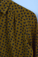 Load image into Gallery viewer, Reworked Paisley Print Top
