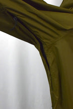 Load image into Gallery viewer, The North Faced Brand Rain Jacket
