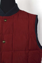 Load image into Gallery viewer, Reversible Puffer Vest
