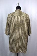 Load image into Gallery viewer, Diamond Print Shirt
