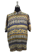 Load image into Gallery viewer, Abstract Print Shirt

