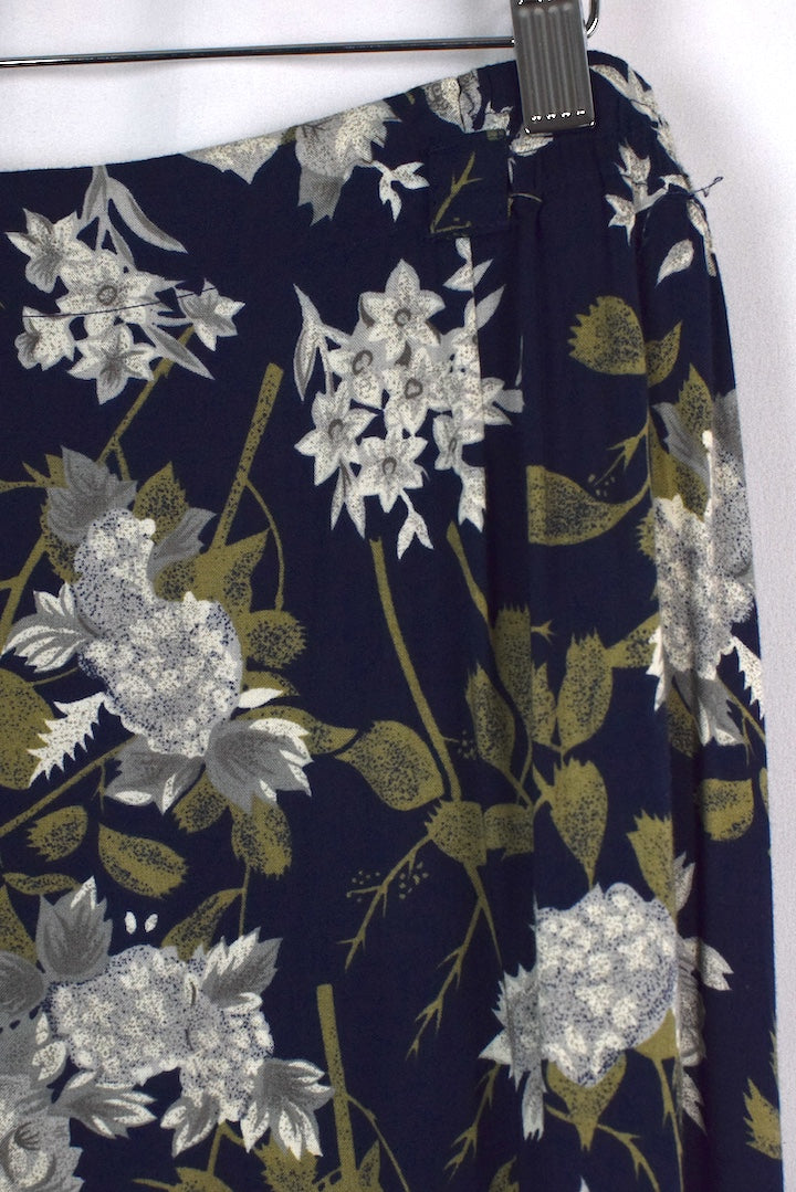 Parson Place Brand Floral Print Skirt
