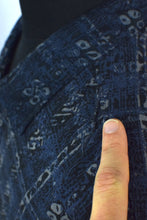 Load image into Gallery viewer, Manhattan Brand Abstract Print Shirt
