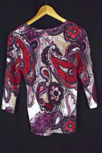 Load image into Gallery viewer, Abstract Paisley Print Top
