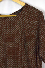 Load image into Gallery viewer, Cenefa Brand Dress
