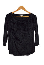 Load image into Gallery viewer, Black Westport 1962 Brand Velvet Top

