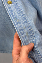 Load image into Gallery viewer, 1996 Florida Gators NCAA Denim Shirt
