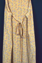 Load image into Gallery viewer, Floral Print Dress

