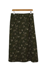 Load image into Gallery viewer, Reworked Floral Print Skirt
