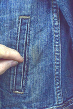 Load image into Gallery viewer, Levi Strauss Brand Denim Jacket
