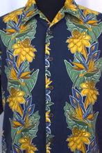 Load image into Gallery viewer, Bird Of Paradise Floral Print Shirt
