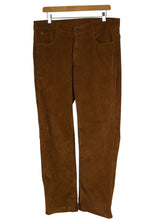 Load image into Gallery viewer, Levi Strauss Brand Corduroy Pants

