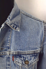 Load image into Gallery viewer, Ladies Levi Strauss Brand Denim Jacket
