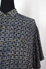 Load image into Gallery viewer, Abstract Square Print Shirt
