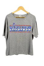 Load image into Gallery viewer, 80s/90s New England Patriots NFL T-shirt
