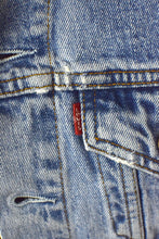 Load image into Gallery viewer, Ladies Levi Strauss Brand Denim Jacket
