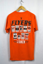 Load image into Gallery viewer, 2010 Philadelphia Flyers NHL T-Shirt
