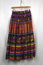 Load image into Gallery viewer, Floral Print Skirt
