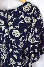Load image into Gallery viewer, Navy Floral Print Dress
