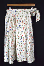 Load image into Gallery viewer, Reworked Floral Print Skirt
