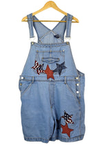 Load image into Gallery viewer, Short Denim Overalls With Stars
