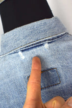 Load image into Gallery viewer, Ladies Levi Strauss Brand Denim Jacket
