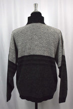 Load image into Gallery viewer, Knitted Pullover
