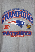 Load image into Gallery viewer, 1997 New England Patriots NFL T-shirt
