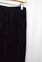 Load image into Gallery viewer, Black Velvet Skirt

