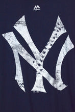 Load image into Gallery viewer, New York Yankees MLB T-shirt
