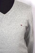 Load image into Gallery viewer, Tommy Hilfiger Brand Knitted Jumper
