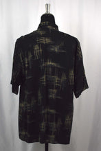 Load image into Gallery viewer, Abstract Checkered Print Shirt
