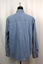 Load image into Gallery viewer, Levi Strauss Brand Denim Shirt
