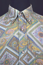 Load image into Gallery viewer, Abstract Diamond Print Shirt
