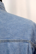 Load image into Gallery viewer, Levi Strauss Brand Denim Shirt
