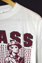 Load image into Gallery viewer, 1996 University of Massachusetts Final Four NCAA T-Shirt
