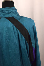 Load image into Gallery viewer, DEADSTOCK Le Shark Brand Spray Jacket
