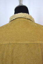 Load image into Gallery viewer, Wrangler Brand Corduroy Jacket
