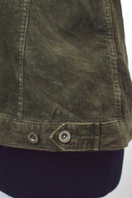 Load image into Gallery viewer, Ladies Green Corduroy Jacket
