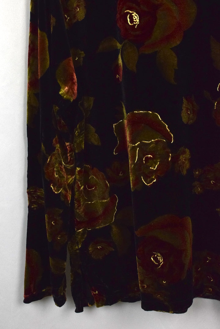 Notations Brand Floral Print Velour Top