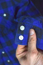 Load image into Gallery viewer, Checkered Flannel Shirt
