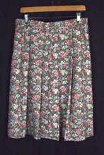 Load image into Gallery viewer, AGASA Brand Floral Print Skirt
