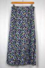 Load image into Gallery viewer, Christopher &amp; Banks Brand Floral print Skirt
