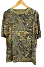 Load image into Gallery viewer, 80s Hunting Camouflage T-shirt
