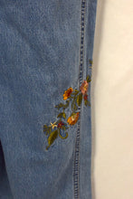 Load image into Gallery viewer, Floral Detailed Denim Overalls
