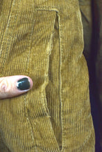 Load image into Gallery viewer, Corduroy Sherpa Jacket
