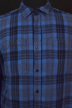 Load image into Gallery viewer, Flannel North Face Brand Shirt
