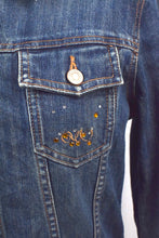 Load image into Gallery viewer, Levi&#39;s Brand Denim Jacket
