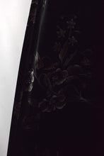 Load image into Gallery viewer, Velvet Floral Print Skirt
