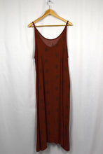 Load image into Gallery viewer, Classify Brand Floral Print Maxi Dress
